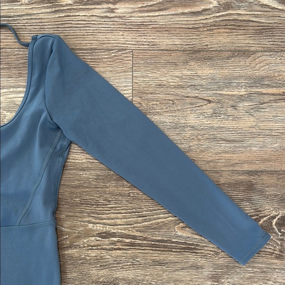 Gilly Hicks Women's Size Medium Gray Active Recharge Onesie - Picture 4 of 10